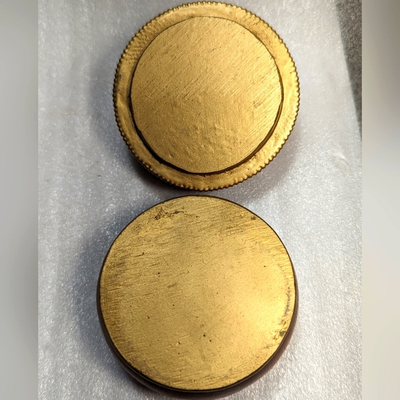 Butterfly on flower Trinket Box - Picture 4 of 4